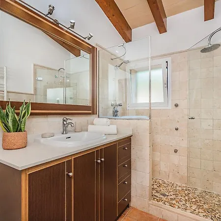 Justo - By Dream Pollença