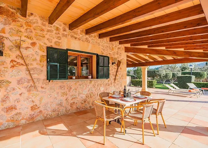 Justo - By Dream Villa